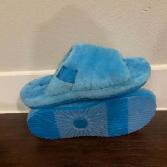 UGG Men's Fluff You Slippers Authentic and Brand New 1117473 Size 12 - Picture 3 of 4
